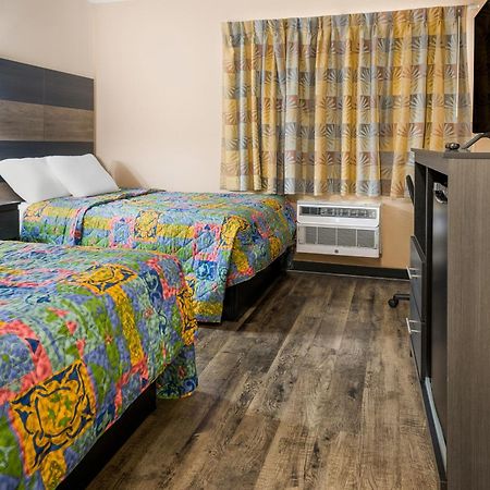 Knights Inn Grand Rapids East Airport Cascade Luaran gambar