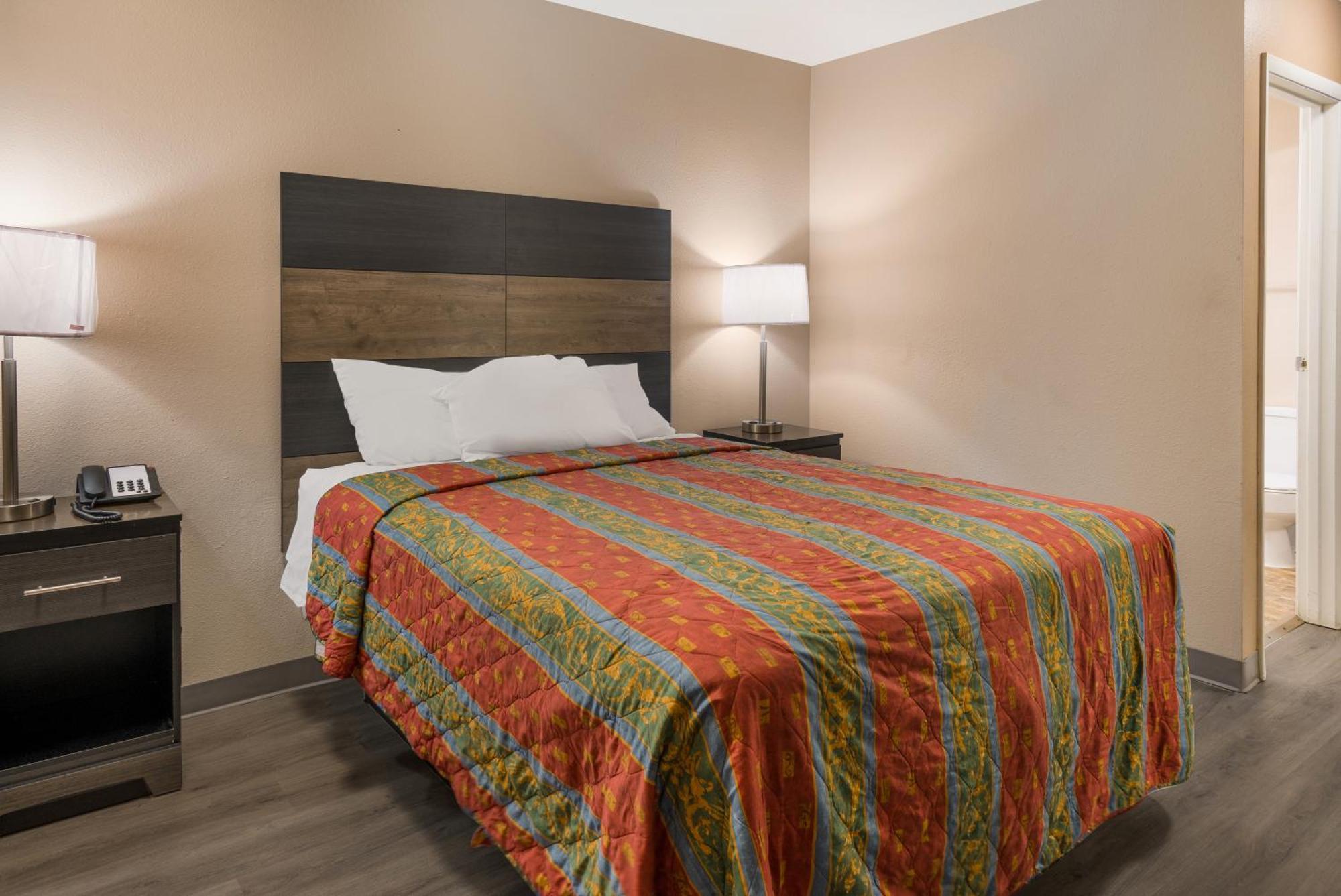 Knights Inn Grand Rapids East Airport Cascade Luaran gambar