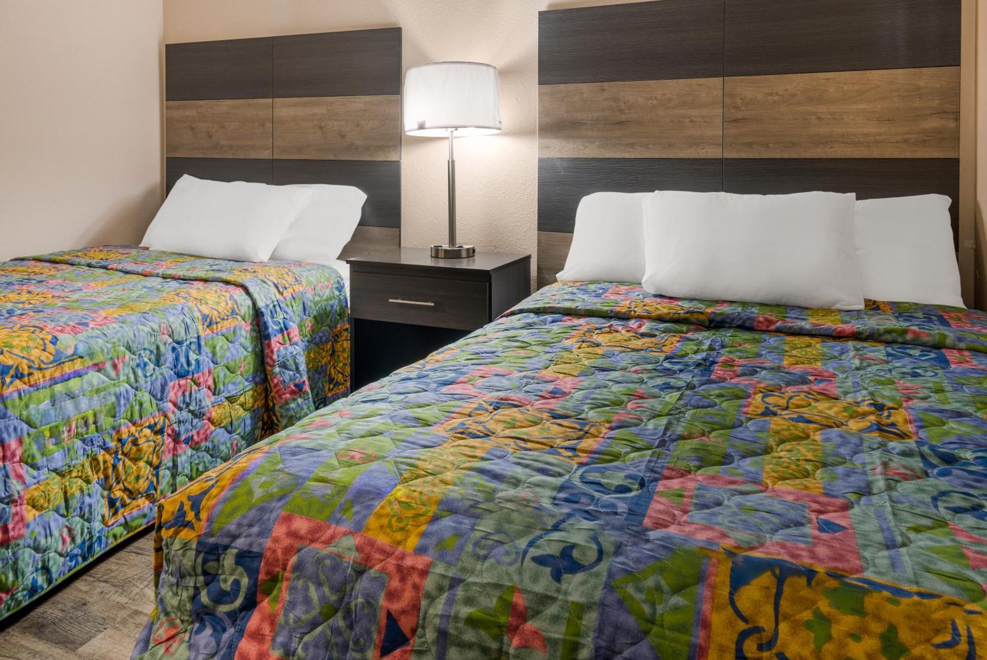 Knights Inn Grand Rapids East Airport Cascade Luaran gambar